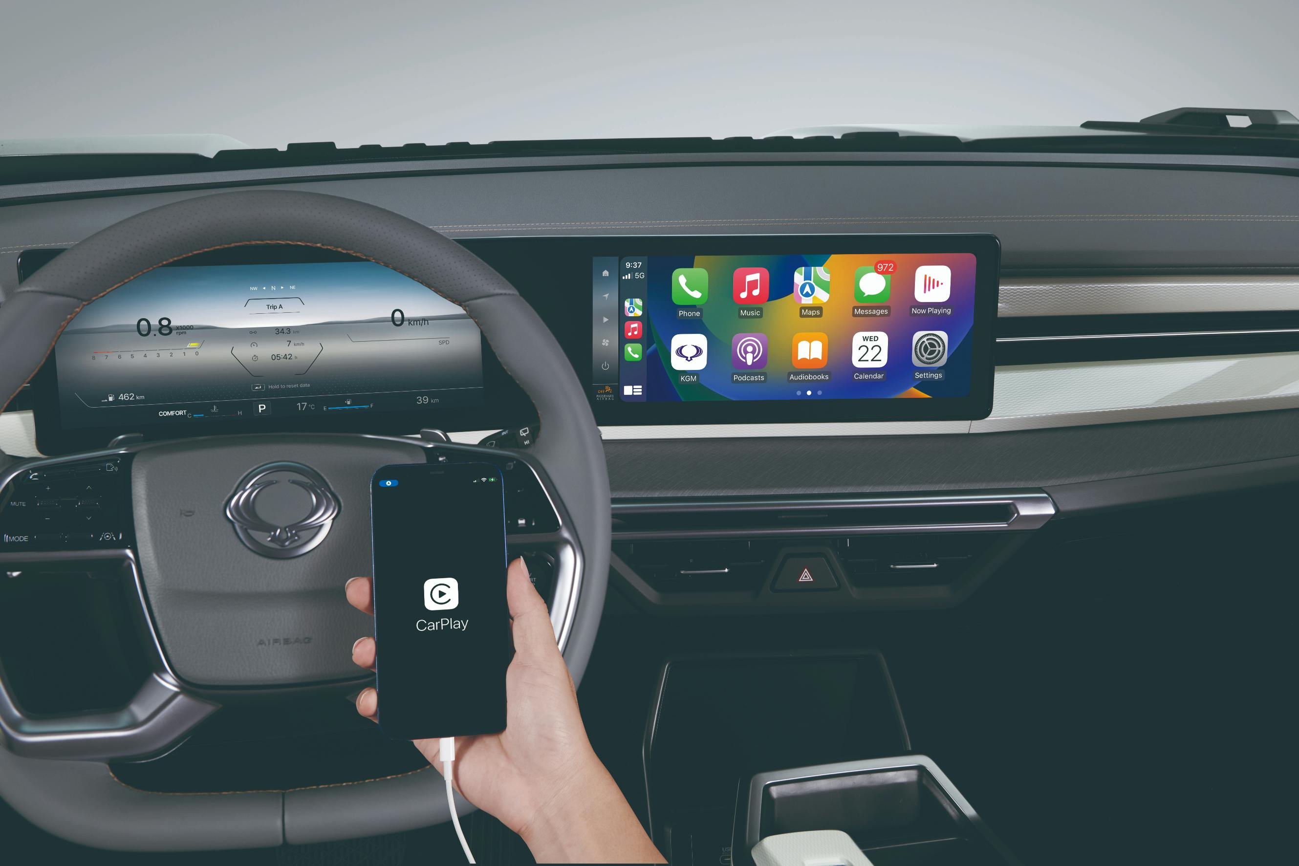 Het infotainmentsysteem van de Torres Benzine waarbij de wagen kan worden geconnecteerd met Apple Carplay en Android Auto
